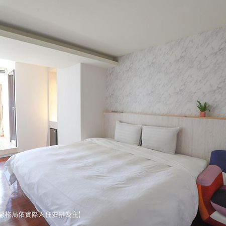 Dream 12 Hotel Taichung Extérieur photo